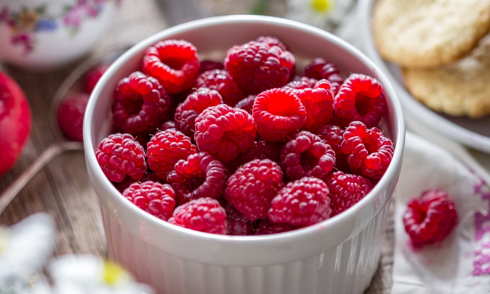 raspberry-leaf-tea-benefits-and-side-effects-ideal-magazine